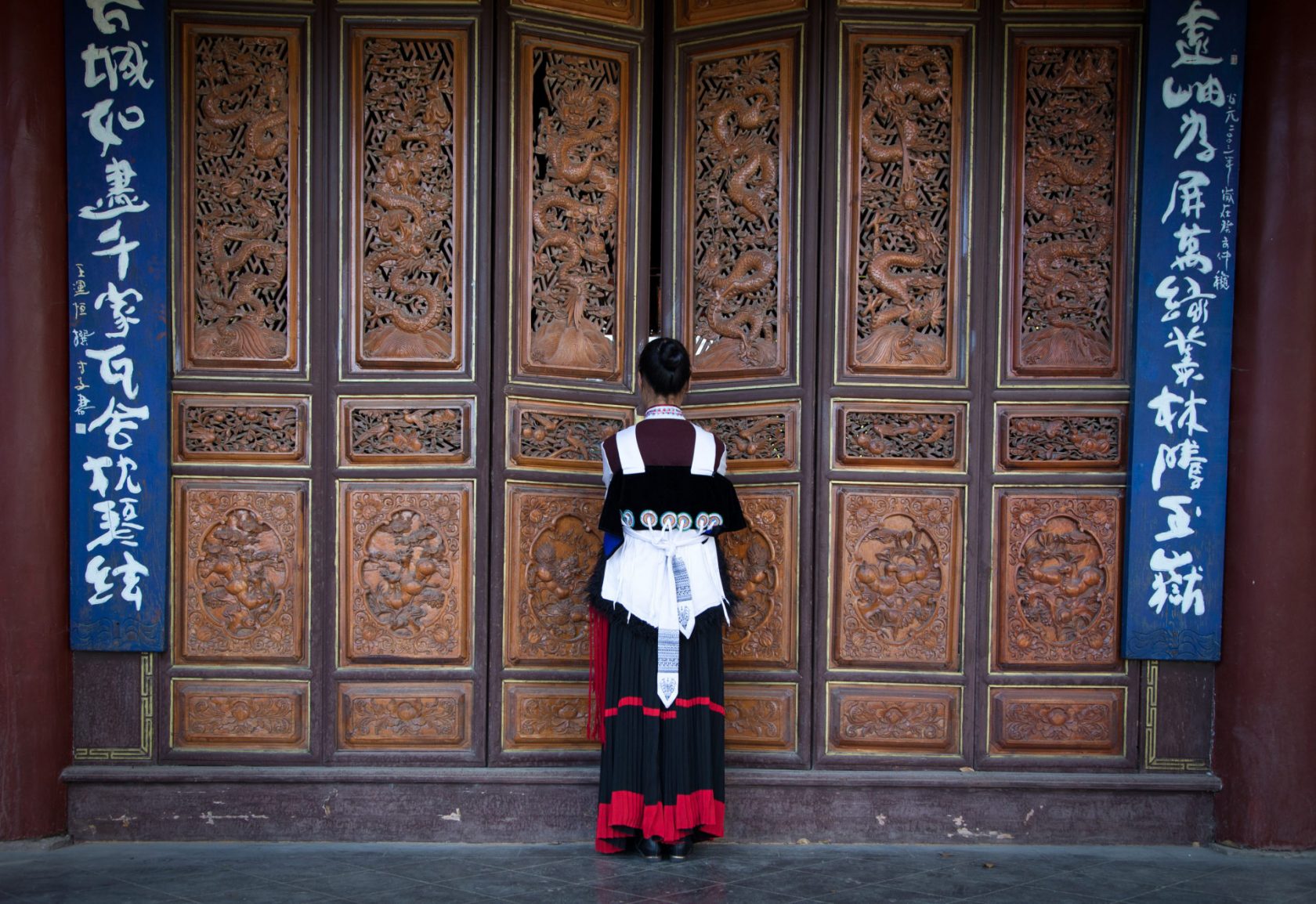 Amandayan China Frau in Traditionellen Kleidern