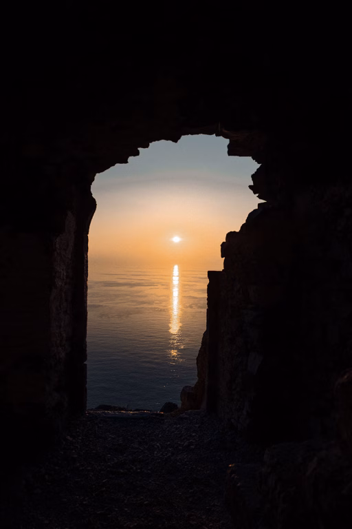 Sonnenuntergang an der Burgruine