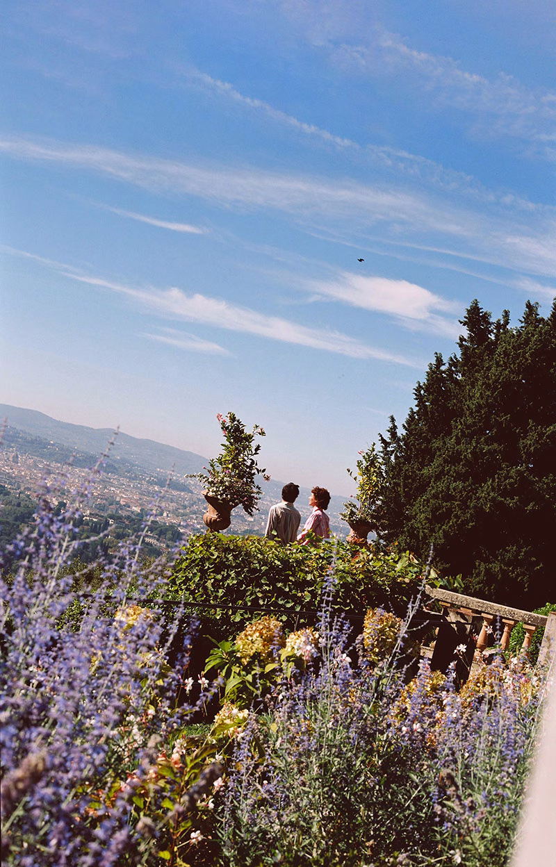 Pärchen im Garten des Belmond Villa San Michele