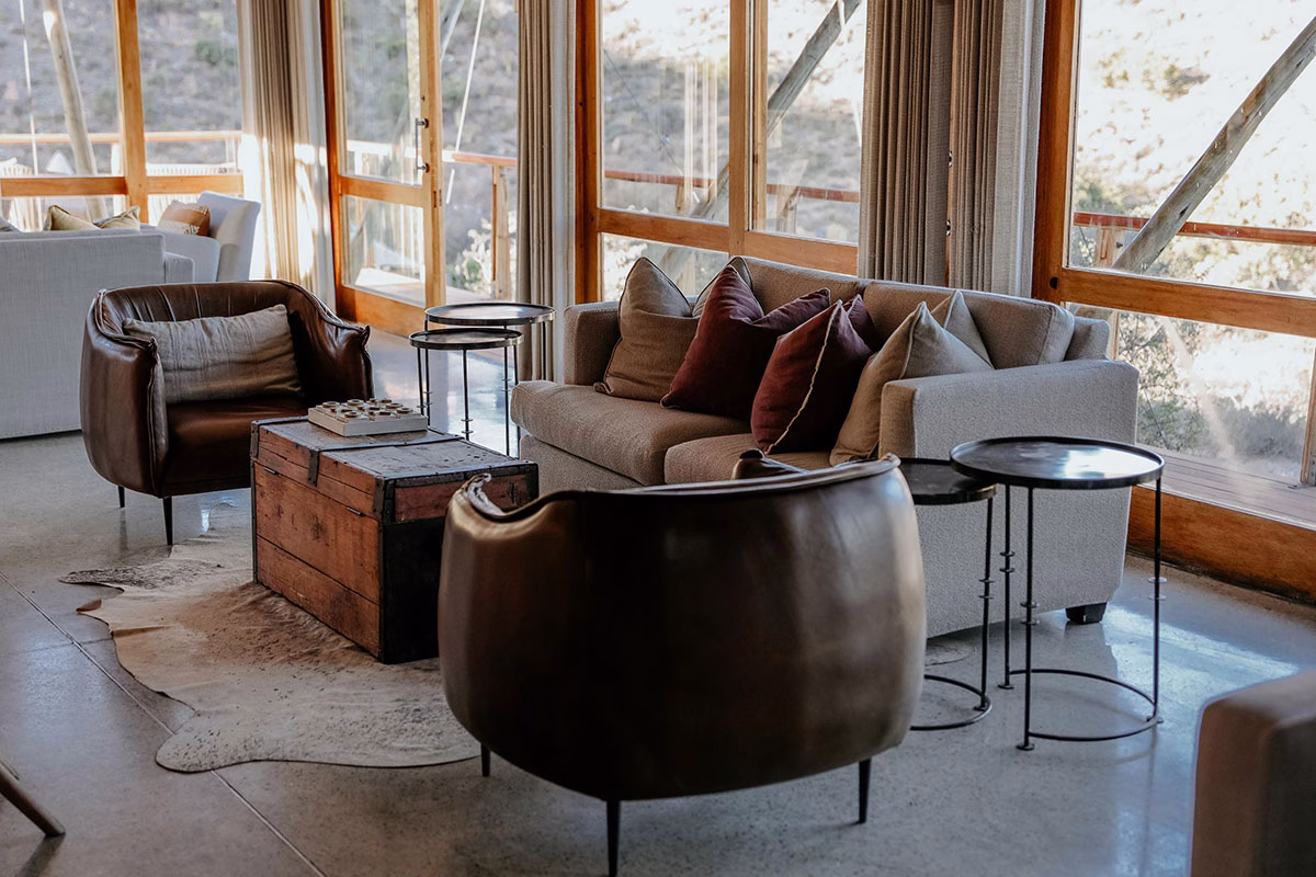 Wohnzimmer der Dwyka Tented Lodge