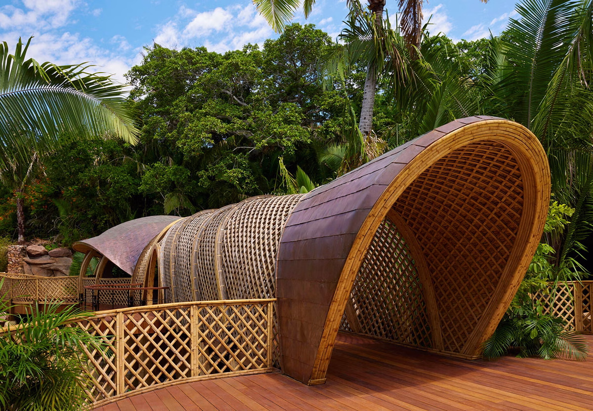 Eingang zum Naviva, A Four Seasons Resort