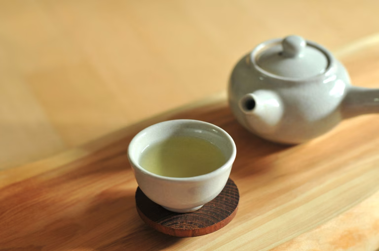 Longjing-Teezeremonie in der Lobby Lounge