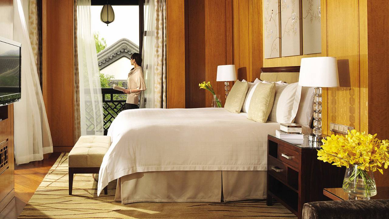 Four Seasons Hangzhou at West Lake – Junior Suite