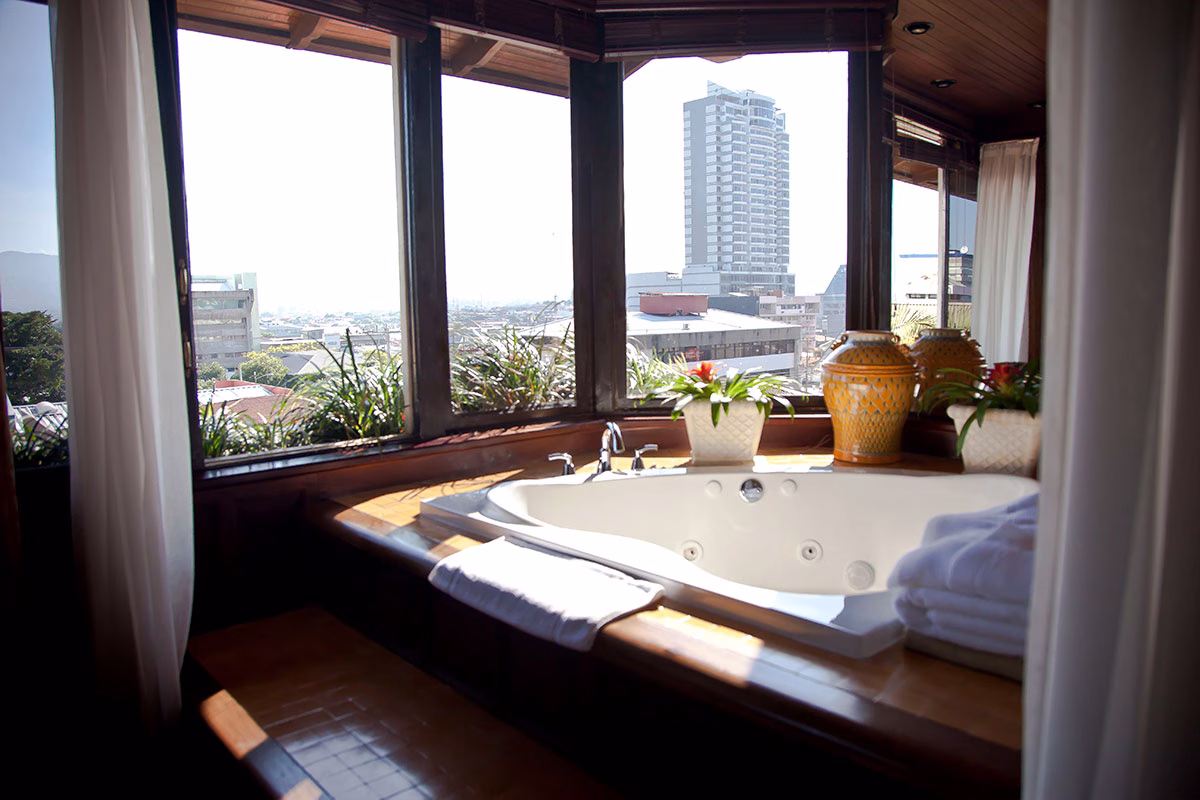 Badewanne im Hotel Grano De Oro