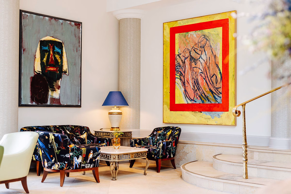 Lobby des Hotel Schloss Seefels