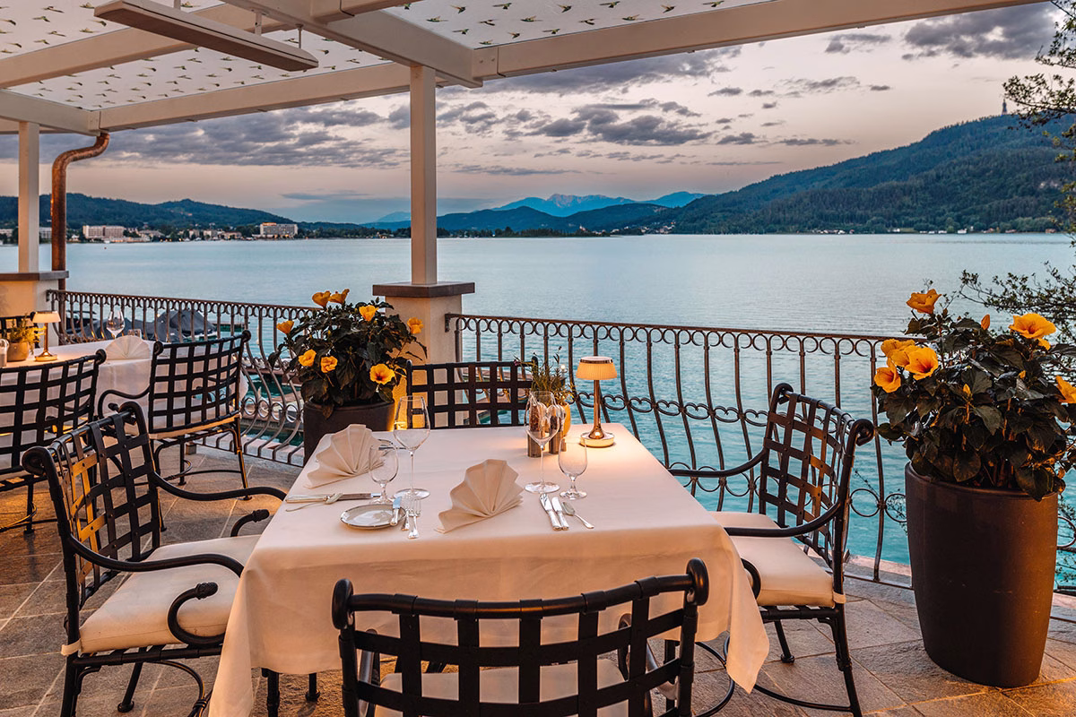 Terrasse des Hotel Schloss Seefels