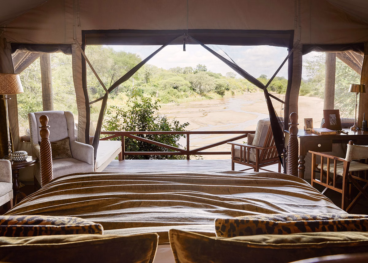 Bett des LABA Jongomero Private Bush Manor
