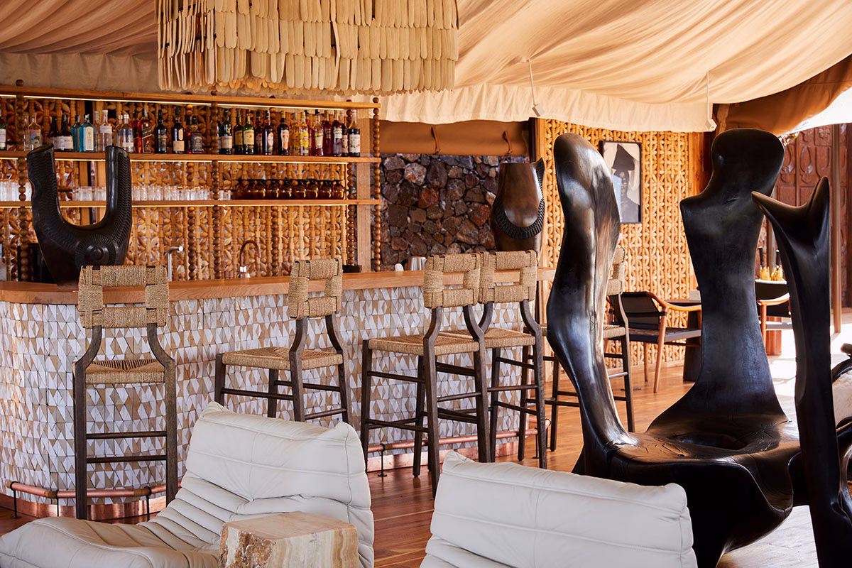 Bar der Laba Grumeti Art Lodge