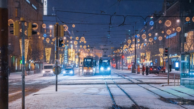 Straßenbahn in Helsinki im Winter