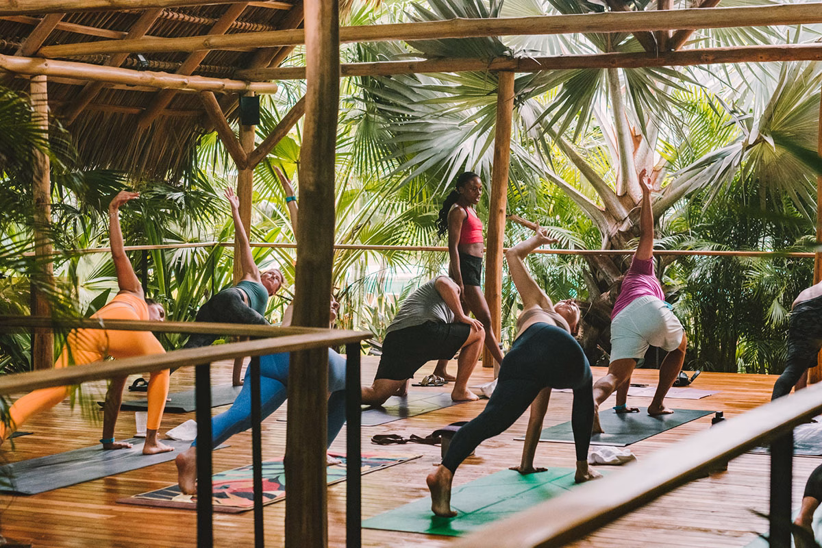 Yoga im Nantipa Hotel