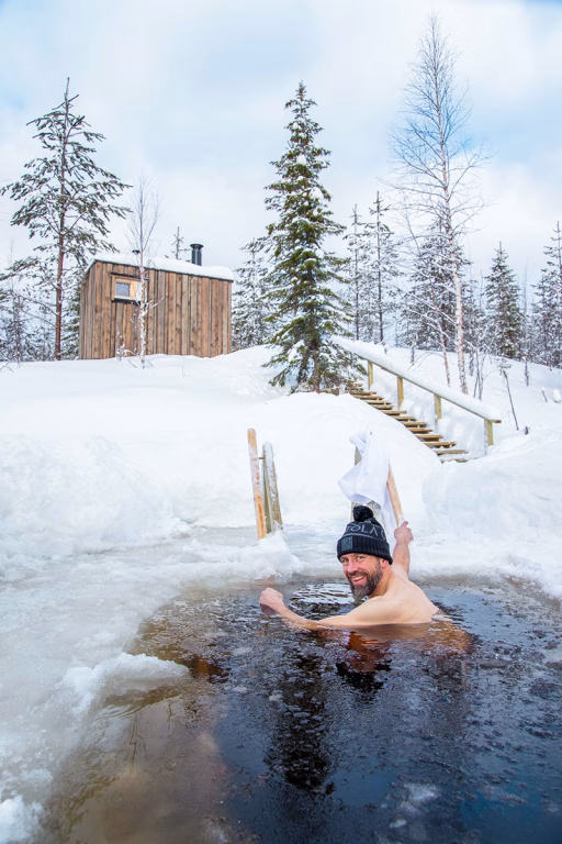 Eisschwimmen im Avanto