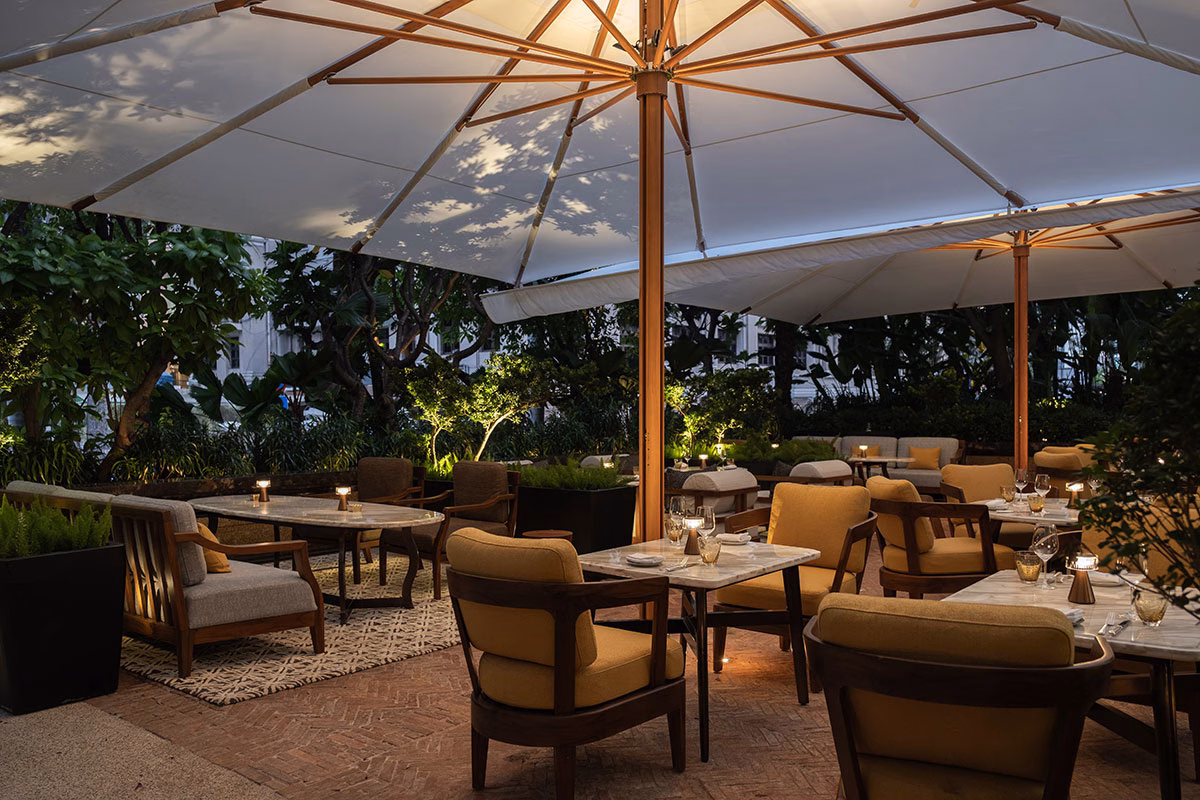 Terrasse des Park Hyatt Saigon