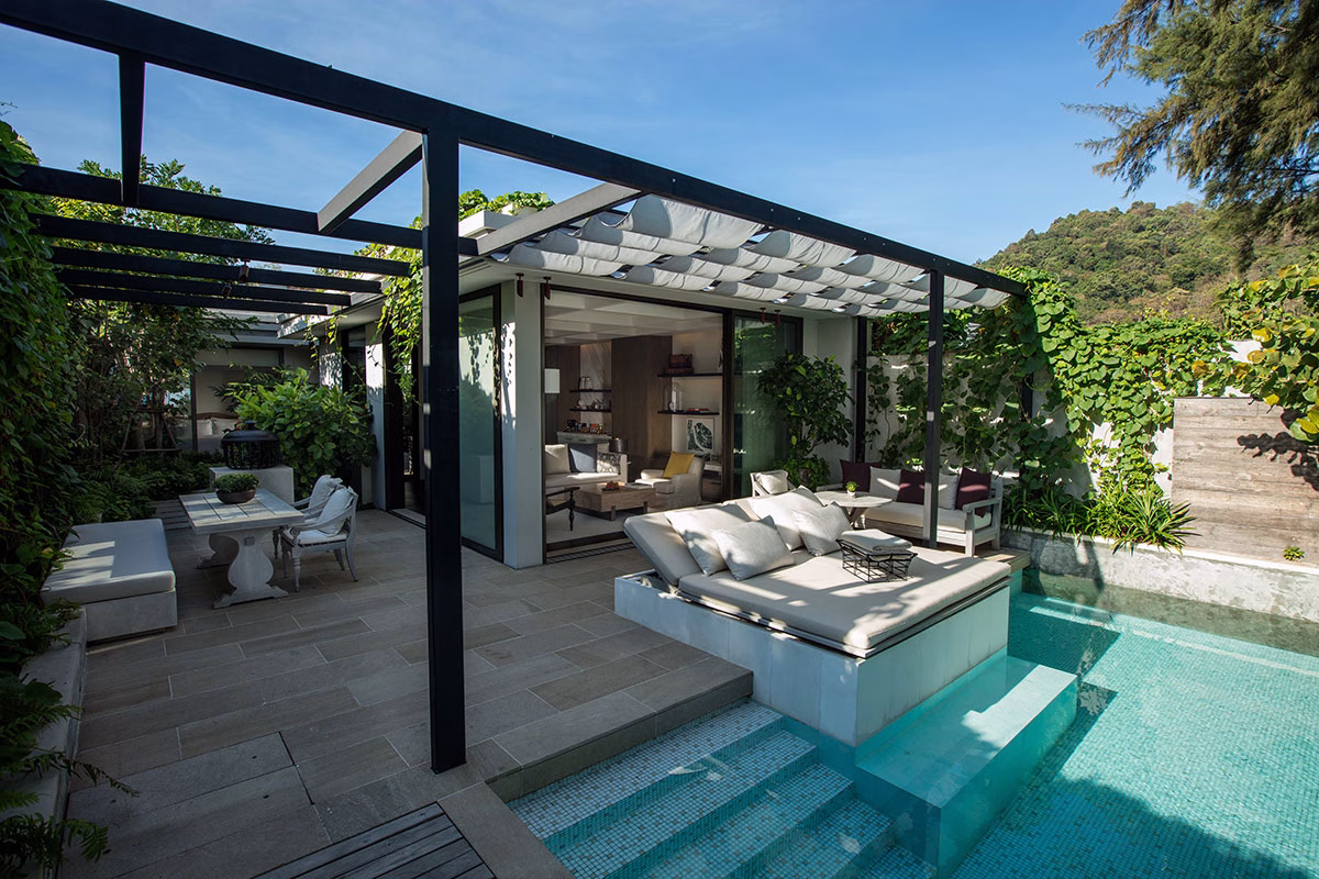 Pool der Beachfront Pool Villa des Rosewood Phuket