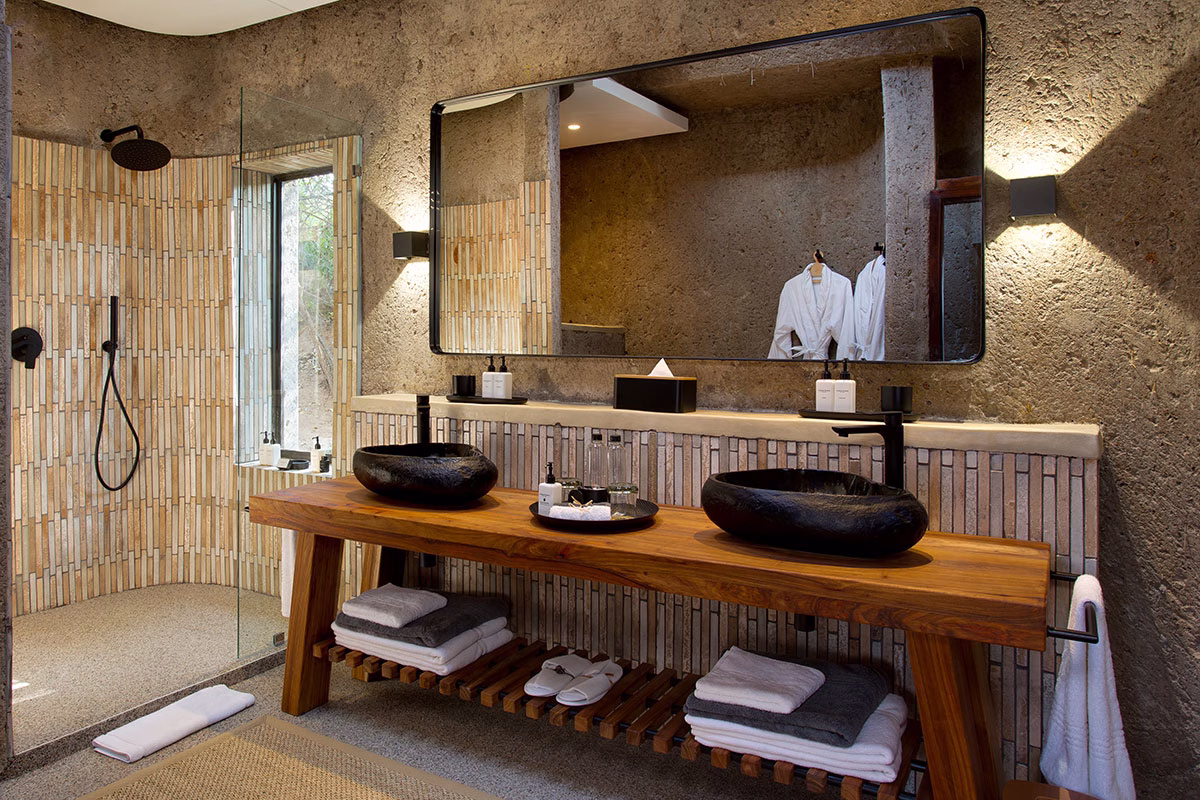 Bad der Amber Villa der Sabi Sabi Earth Lodge