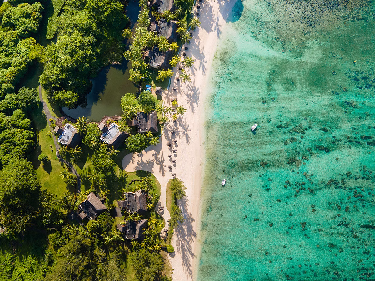 Strand des Shanti Maurice Resort & Spa von oben