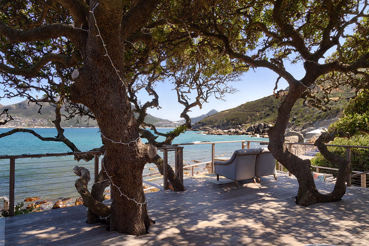 Auf der Terrasse des Tintswalo Atlantic