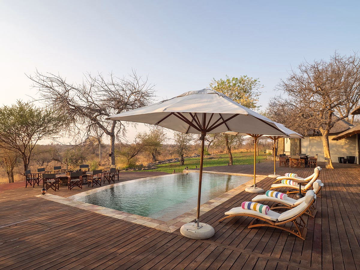 Pool des Tintswalo Scops Rest