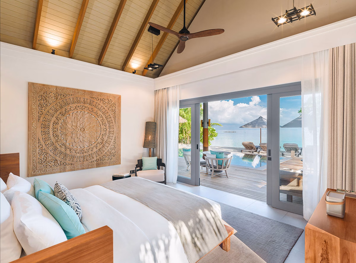 Four Bedroom Beach Pool Residence Master Bedroom des Vakkaru Maldives