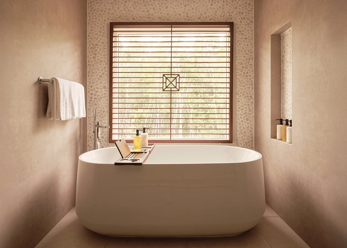 Badezimmer in der Bay Suite des Carlisle Bay
