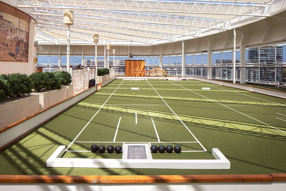 Sport auf der Queen Elizabeth der Cunard Linie