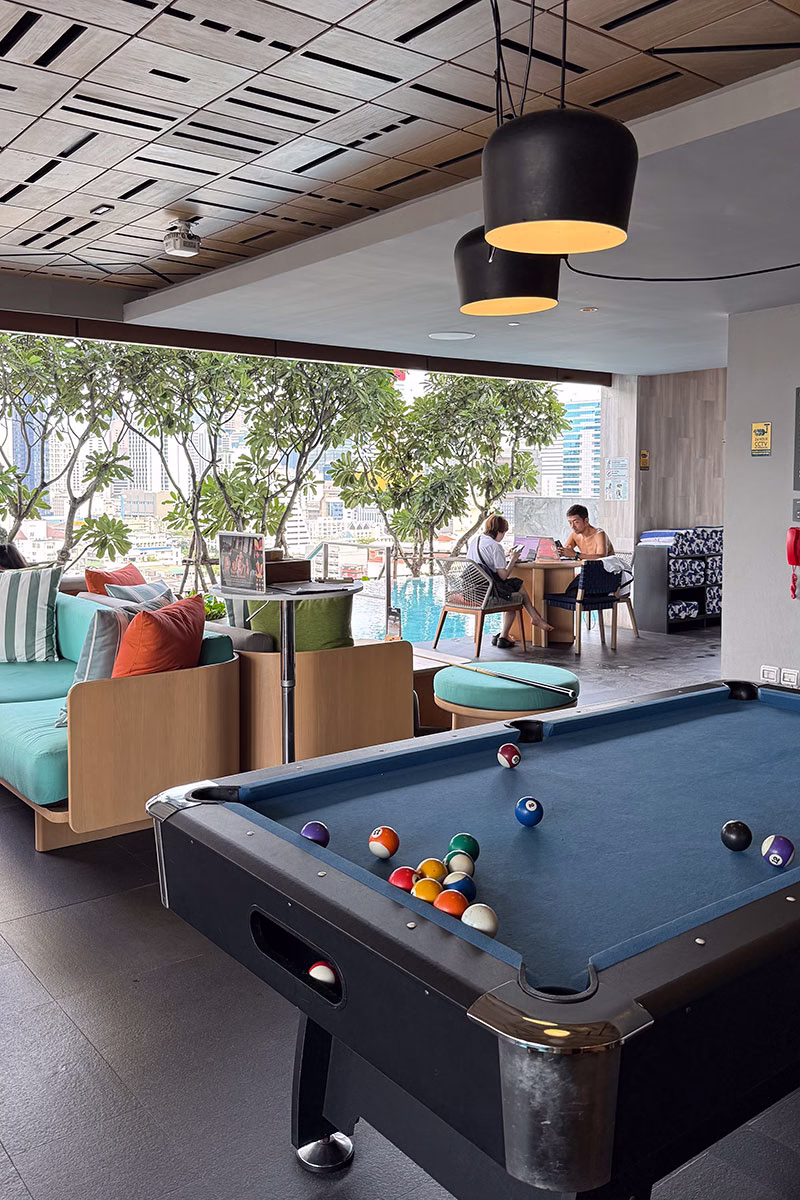 Billard und Bar im Dusit D2 Samyan