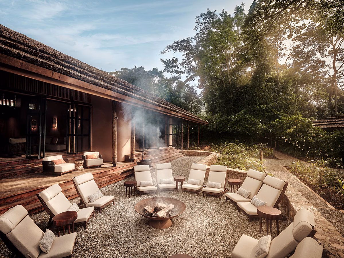 Lagerfeuer Gorilla Forest Lodge