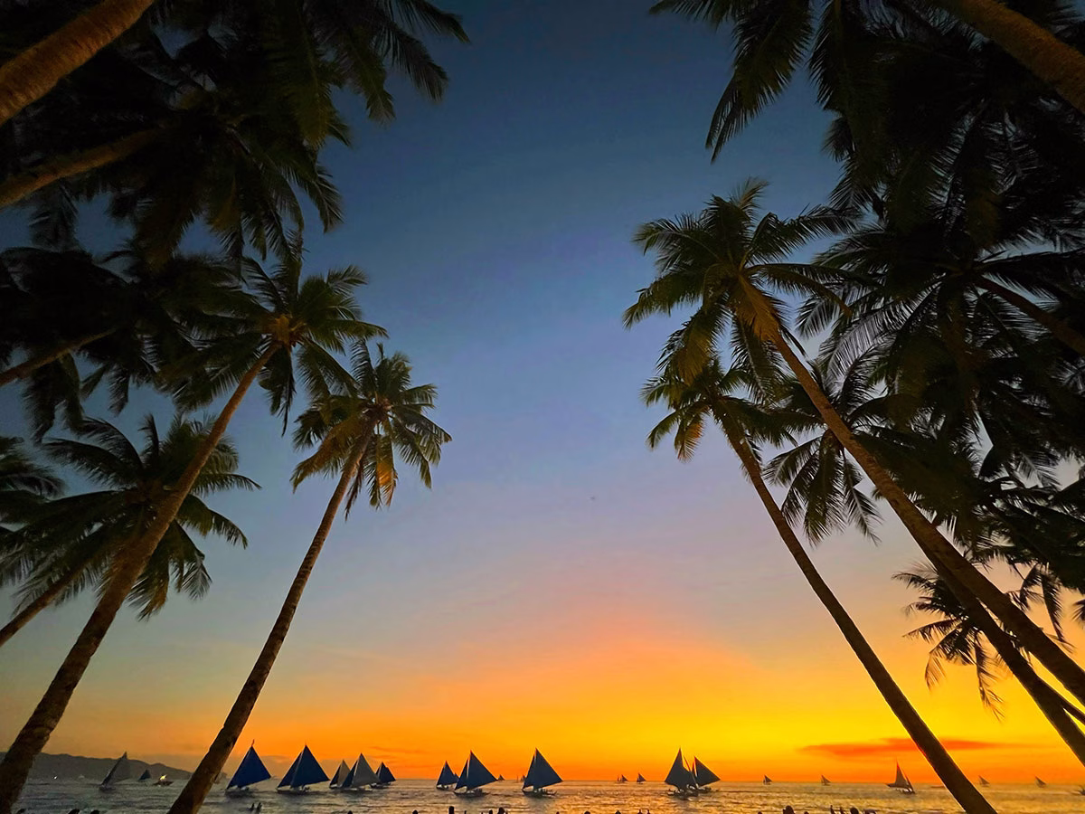 Boracay auf den Philippinen bei Sonnenuntergang